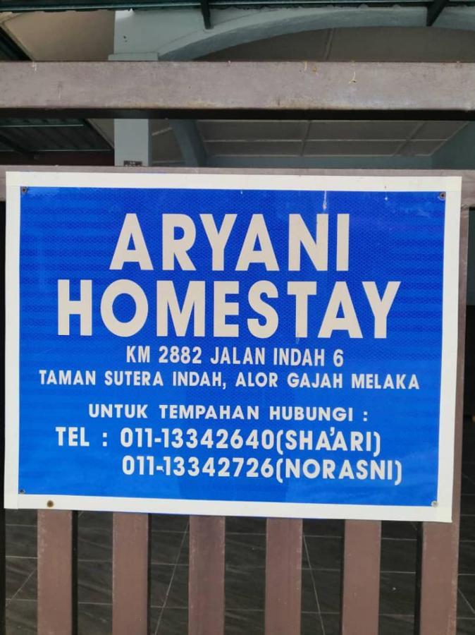 Aryani Homestay Kampong Kelemak Exterior foto