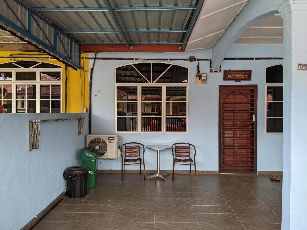 Aryani Homestay Kampong Kelemak Cameră foto